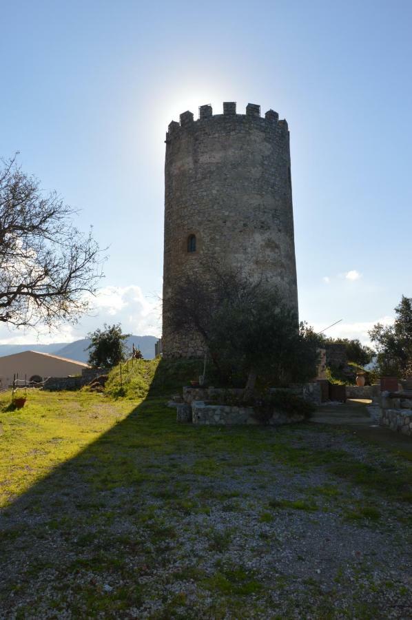 B&B Incantevole Vicolo Piraino Exterior photo